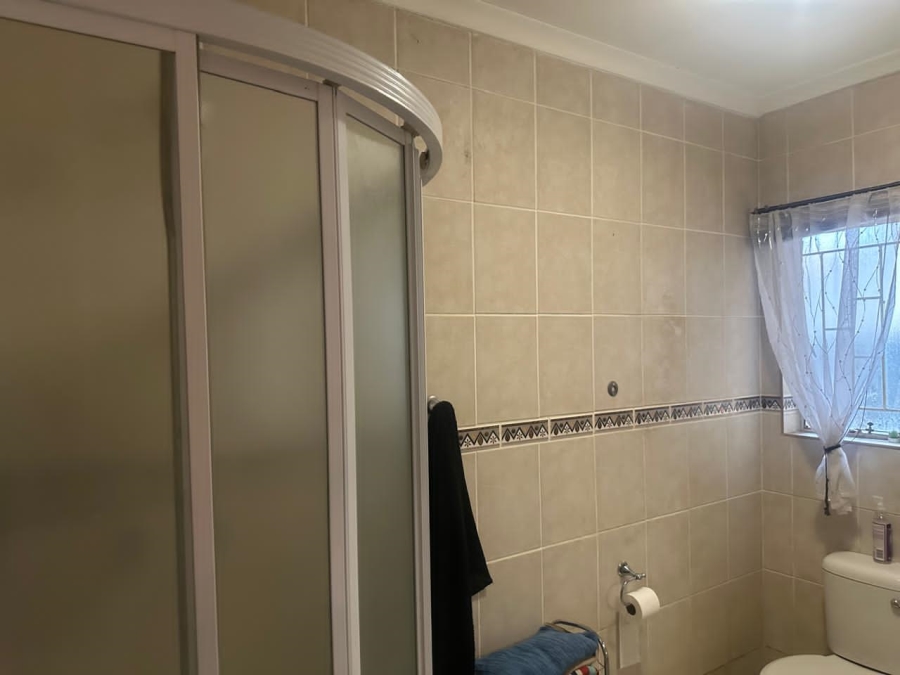 5 Bedroom Property for Sale in Waterval East North West